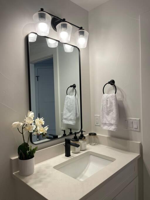 Private, Cozy, Suite By Mile High Stadium And Downtown Denver! Exterior photo
